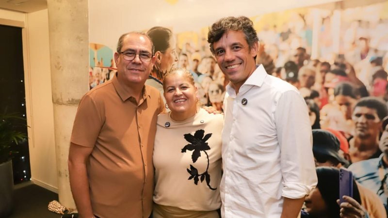 Daniel Coelho firma alianças em Olinda e Jaboatão de olho na Câmara Federal