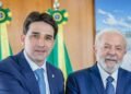 Às vésperas de deixar o ministério, Silvio Costa Filho acompanha Lula em pacote bilionário para 11 aeroportos