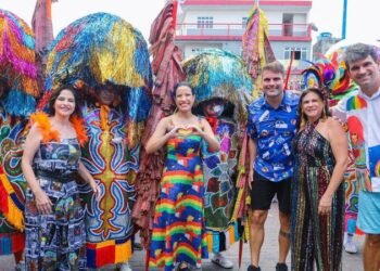 Raquel Lyra prestigia Carnaval da Zona da Mata com visita a Paudalho e Nazaré da Mata