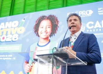 Rede municipal de ensino do Cabo é pioneira em Programa de Educação Financeira no Estado
