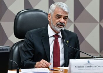“Há reconhecimento pelo trabalho que venho fazendo”, diz Humberto Costa sobre pesquisa para o Senado