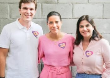 Raquel Lyra admite diálogo com Miguel Coelho, pré-candidato ao Senado, mas evita detalhes