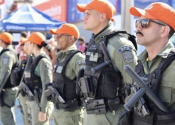 Soldado da PM é preso por sete dias por não prestar continência a sargento