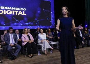 “primeiro ano dos próximos cinco”