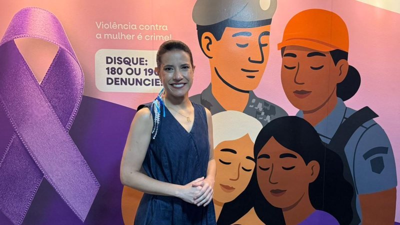 Raquel Lyra visita a primeira Sala Lilás da PM, voltada ao combate à violência contra a mulher