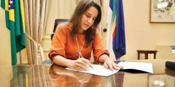 Raquel Lyra decreta ponto facultativo para servidores no Carnaval