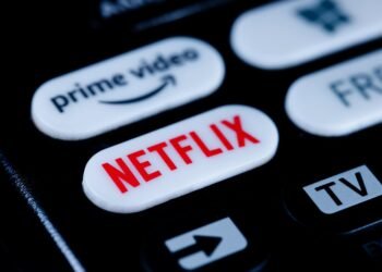 Fusão entre Netflix e Warner força rivais a lutar para sobreviver