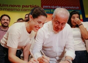 Raquel Lyra filia prefeito de Gravatá ao PSD e legenda chega a 76 municípios no estado