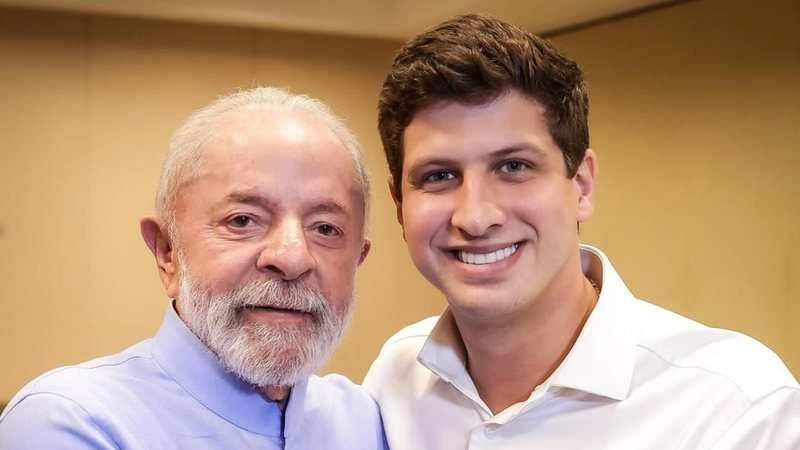 Lula deve vir ao Recife para inauguração com João Campos