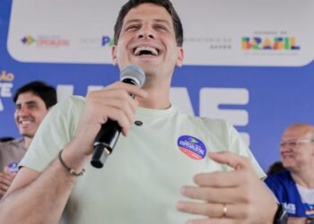 João Campos fala em “construir pontes” e confirma tentativa de trazer Lula para entregas no Recife