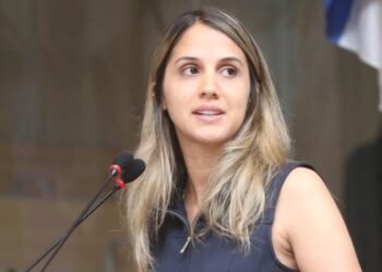 Andreza Romero registra BO após importunação sexual em parque aquático no Ceará