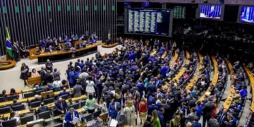 Câmara Nacional aprova Projeto de Lei que muda cálculo da pensão alimentícia com base na ausência de genitores