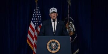 Guerra ao Irã? Donald Trump diz que programa nuclear do país é nocivo aos EUA e que vai derrubar governo