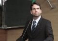 Em ascensão na direita, Eduardo Moura vai concorrer a qual cargo nas Eleições 2026?