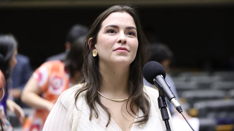 Maria Arraes deixa Solidariedade e ingressa no PSB para disputar vaga na Alepe