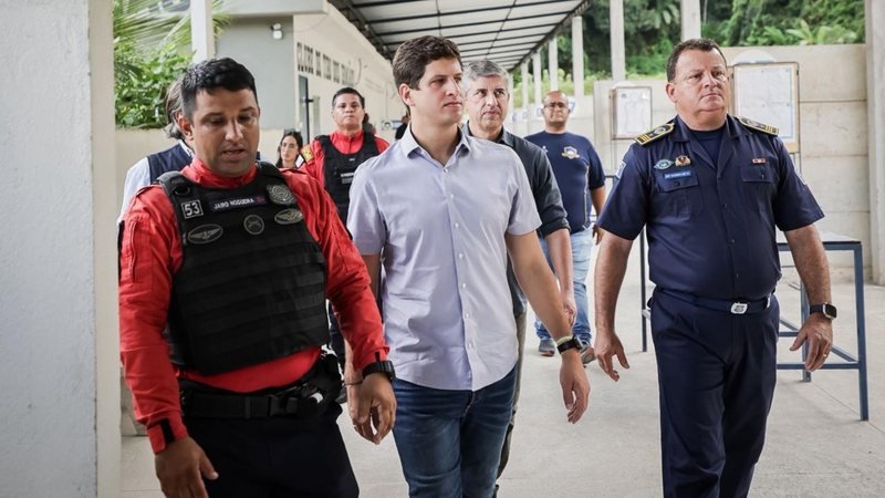 João Campos anuncia novas ações para Guarda Municipal; expectativa é de agentes armados em abril