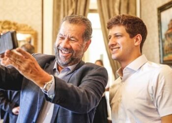 João Campos rebate Lupi e afirma que chapa para 2026 ainda não está definida: “não tem decisão tomada”