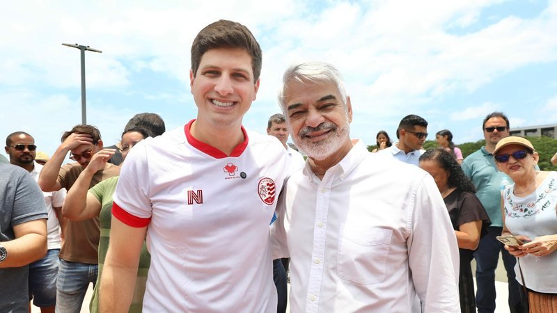 Humberto Costa não abre mão de agenda no Sertão e tomará falta no lançamento da pré-candidatura de João Campos ao governo