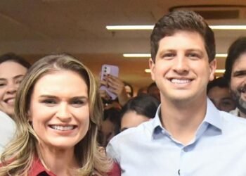 João Campos confirmará candidatura ao governo com Marília Arraes e Humberto Costa ao Senado nesta quinta (19)