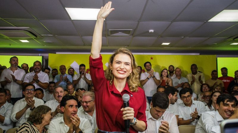 “O povo sabe de que lado estamos”, diz Marília Arraes ao ser anunciada como pré-candidata ao Senado