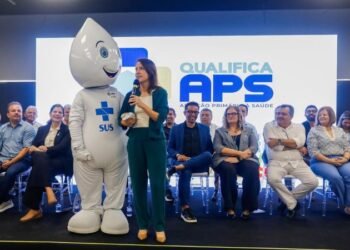 Raquel Lyra acolhe 1.682 residentes do SUS e lança programa para atenção básica