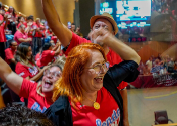 Sintepe e Governo de Pernambuco fecham acordo salarial e educação tem reajuste de 5,4% aprovado