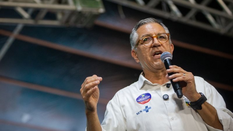 querem destruir tudo que é brasileiro