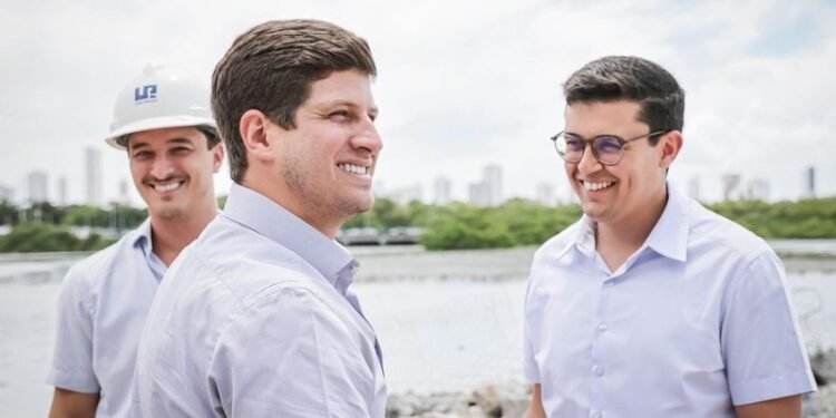 Victor Marques é o 2º vice-prefeito do Recife a assumir PCR desde a redemocratização; saiba quem é o novo prefeito