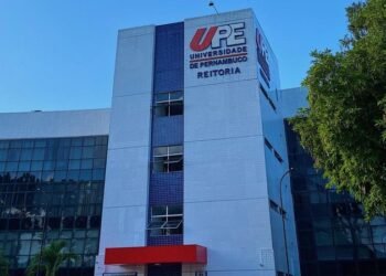 UPE abre concurso público com vagas para nível médio e superior