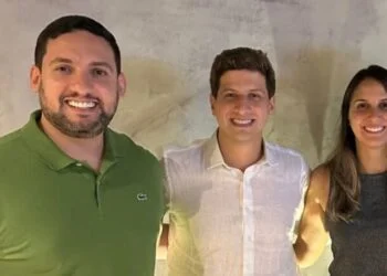 Romero e Andreza voltam atrás de filiação e retomam ao PSB um dia depois de anunciarem ida ao PP