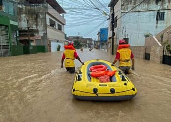 Em meio a chuvas em Pernambuco, Senado aprova projeto que amplia exigências para planos de defesa civil nos municípios