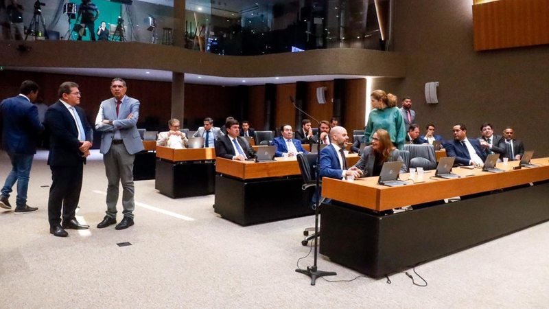 Polo de Confecções do Agreste cobra proteção ao fim da “taxa das blusinhas” em debate na Alepe