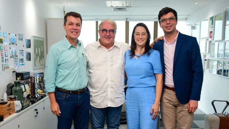 Simepe articula tramitação do PL do piso salarial com o deputado Augusto Coutinho