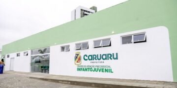 Rodrigo Pinheiro entrega primeiro CAPS Infantojuvenil da região em Caruaru