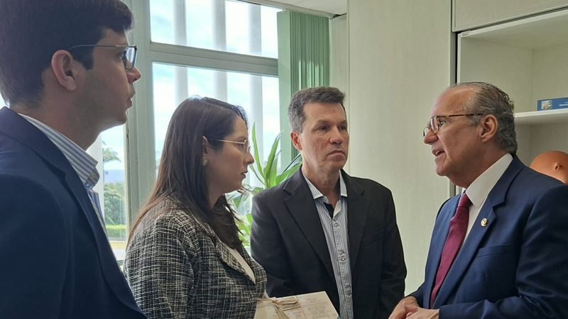Liderança do SIMEPE articula em Brasília aprovação do PL que valoriza a categoria médica