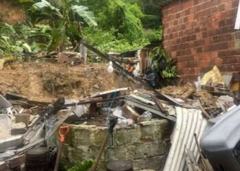 Após deslizamento com mortes, Olinda recebe garantia de apoio federal para obras em áreas de risco