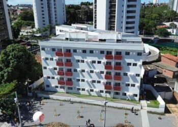 Prefeitura do Recife entrega conjunto habitacional com 75 apartamentos no Monteiro