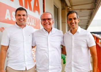 Prefeito de Santa Cruz do Capibaribe anuncia apoio a reeleição de Fernando Dueire ao Senado