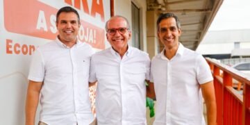 Prefeito de Santa Cruz do Capibaribe anuncia apoio a reeleição de Fernando Dueire ao Senado