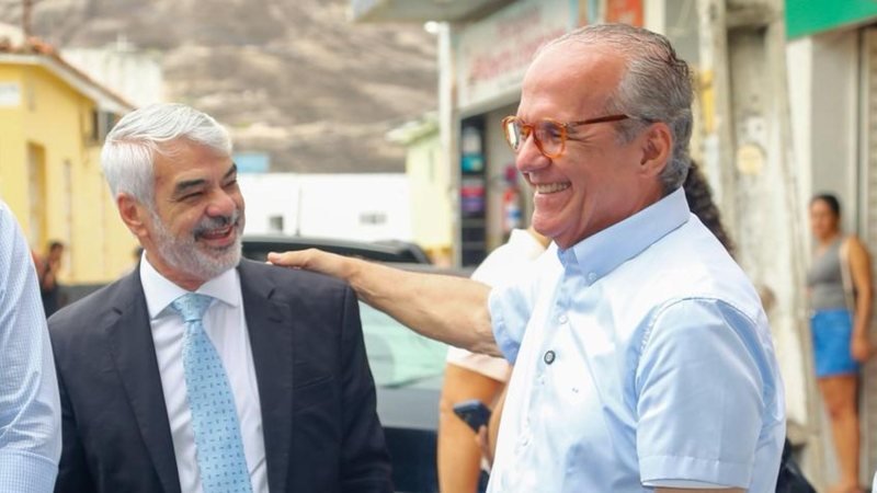 Fernando Dueire e Humberto Costa mantêm parceria apesar de palanques opostos na eleição
