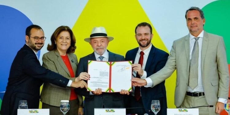 Lula lança novo Desenrola Brasil com descontos de até 90% para renegociação de dívidas