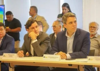 Pedro Freitas lidera comitiva da Amupe na Marcha a Brasília em Defesa dos Municípios