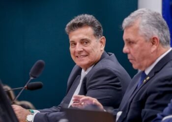 Coronel Meira diz apoiar fim da escala 6×1, mas cobra transição ‘responsável’