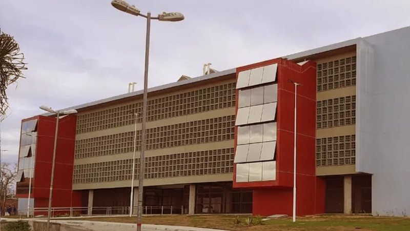 STJ retoma curso de medicina para assentados da UFPE em mais uma saga de batalha judicial