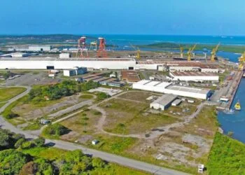 Raquel Lyra, João Campos e Alckmin comparecem em entrega do 1º terminal 100% eletrificado da América Latina, em Suape