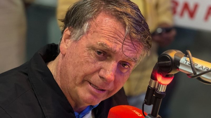 documentário sobre gestão de Bolsonaro na covid-19 chega antes de Dark Horse nos cinemas