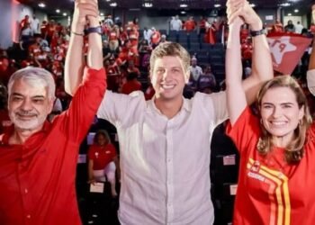 Com agenda em Paulista, João Campos, Marília Arraes e Humberto Costa recebem honrarias
