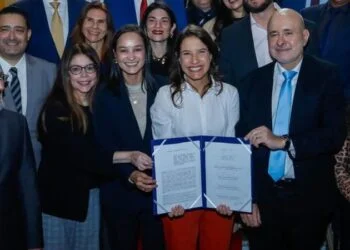 Governo de Pernambuco, TJPE e OAB formalizam convênio para implantação da advocacia dativa no Estado