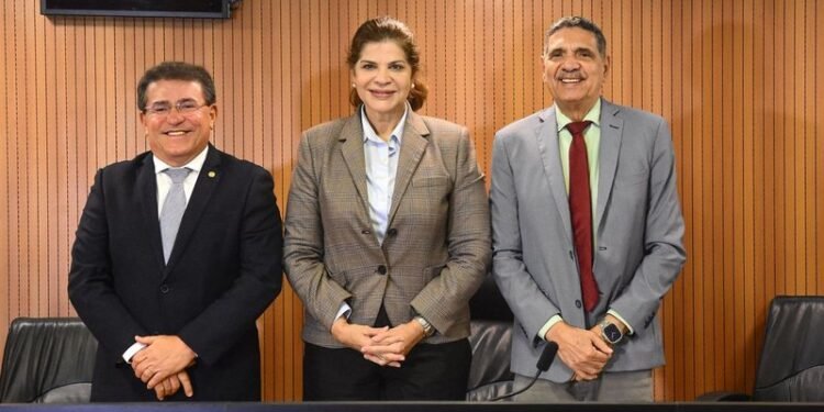 Alepe instala comissão especial para acompanhar e defender implantação do Canal do Sertão