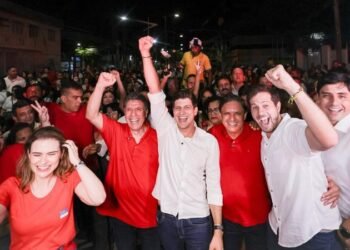 João Campos vai ao Cabo de Lula Cabral com promessa de duplicação da PE-28 e melhorias na segurança